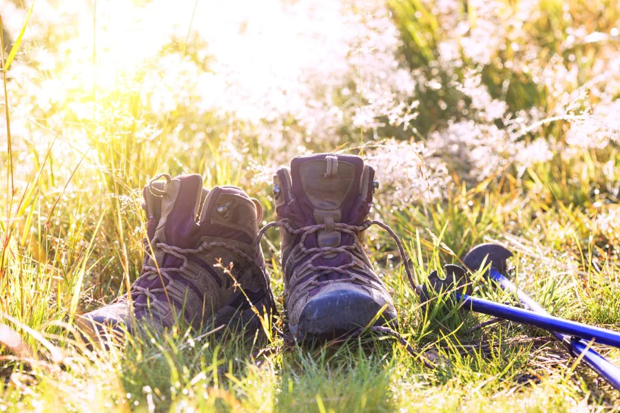 Combien coûte la location d'une paire de chaussures pour un adulte pour une semaine de ski ?