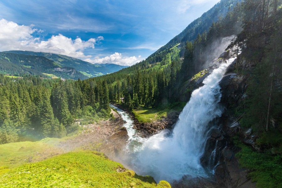 Où se situent les Alpes Mancelles ?